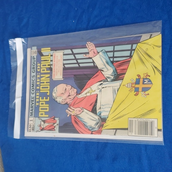 The Life of Pope John Paul II (comic) (Vol. # 1, No. 1 Issue) - Picture 10 of 12